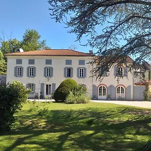 https://chambre-luxe-dans-proprit-de-charme-avec-piscine-chez.midi-pyreneeshotels.com